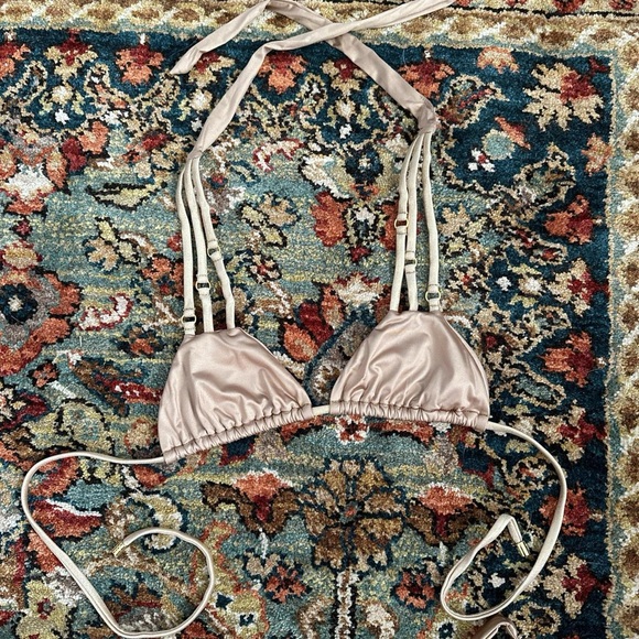 SOLD ⚠️⚠️⚠️ - Picture 2 of 6